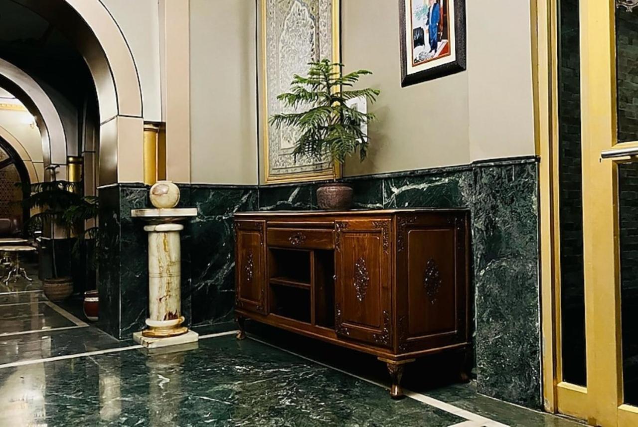 Hotel International Srinagar Exterior foto